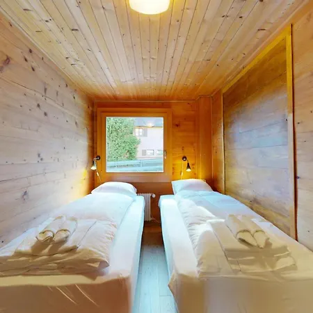 At The Bottom Of The Slopes In Crans-montana, Cosy Atmosphere Appartement